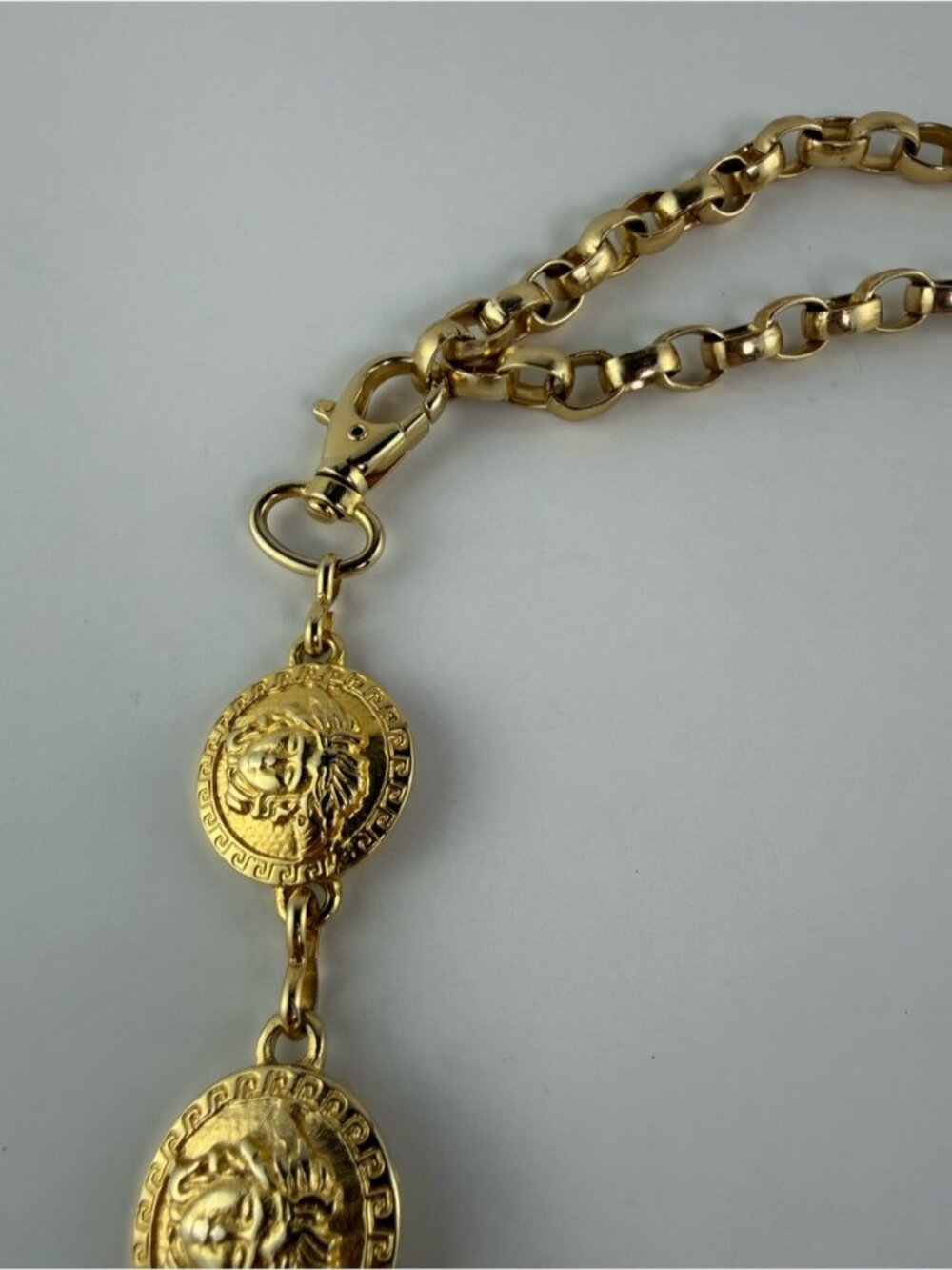 SOLD Medusa Head Coin Gold Tone Chain Belt Size Small - Picture 5 of 7